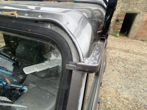 L:and Rover Defender gutter extension